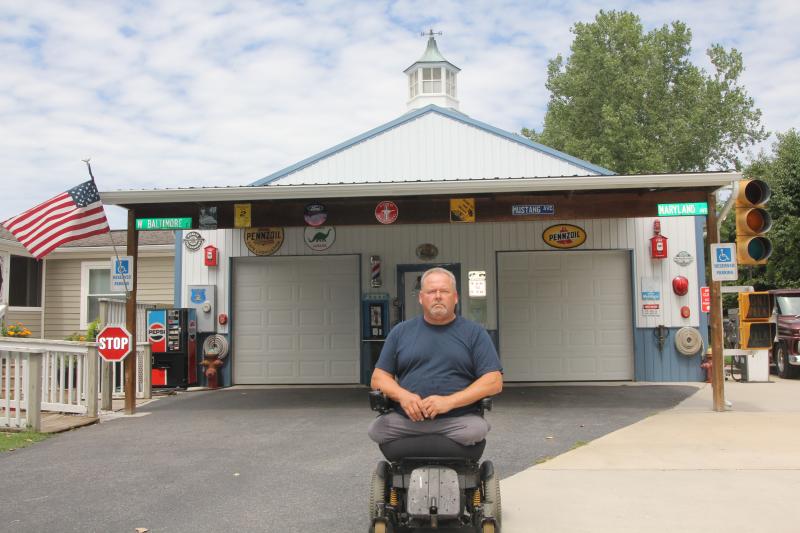 Charles Williams’ garage and auto repair hobby are at the center of a Chancery Court lawsuit filed against him by his Harbeson neighbors. MELISSA STEELE PHOTO