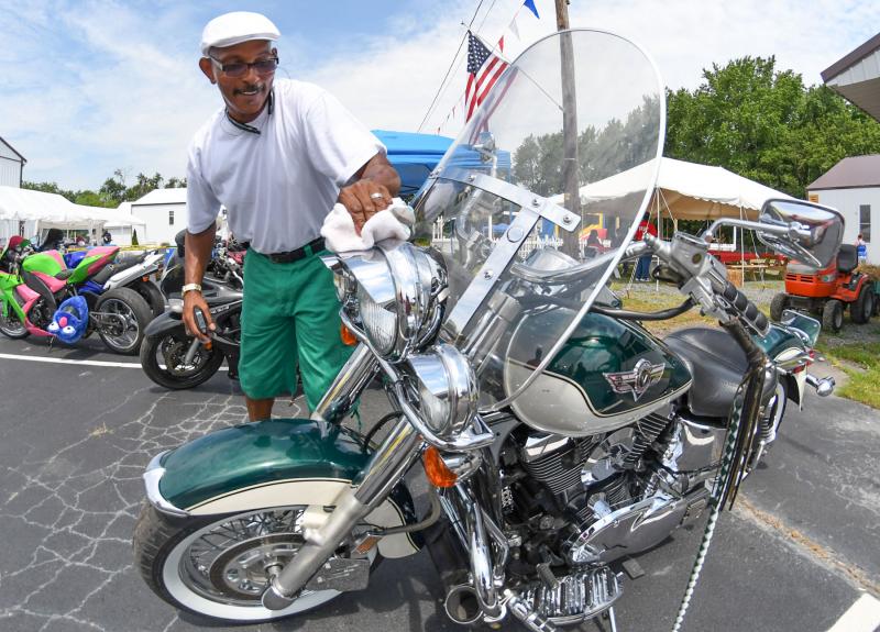 Jackie Hagans of Selbyville took top honors in the Motorcycle category for this 1997 Kawaski Vulcan Classic. DAN COOK PHOTOS
