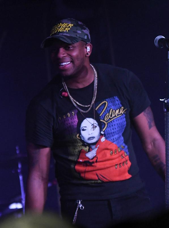 Jimmie Allen shows off his infectious smile during the second show.