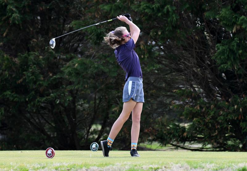 Simone Harrison shot a 43 for the Seahawks.