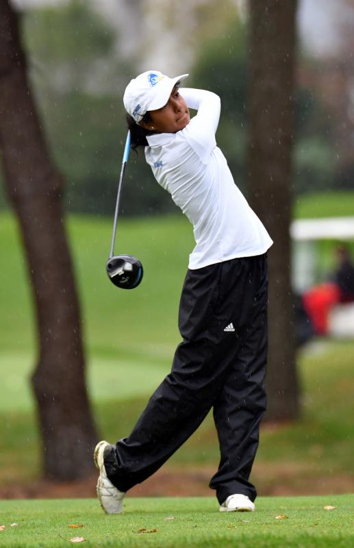 Aashaka Desai from the University of Delaware takes a drive for the Blue Hens.