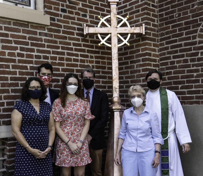The Lowe family attends the dedication ceremony for the new steering cross. Shown are in back (l-r) Daniel Lowe, Bill Lowe and the Rev. Jeffrey Ross, St. Peter’s rector. In front are Rebecca Lowe, Hannah Lowe and Grace Lowe. SUBMITTED PHOTOS