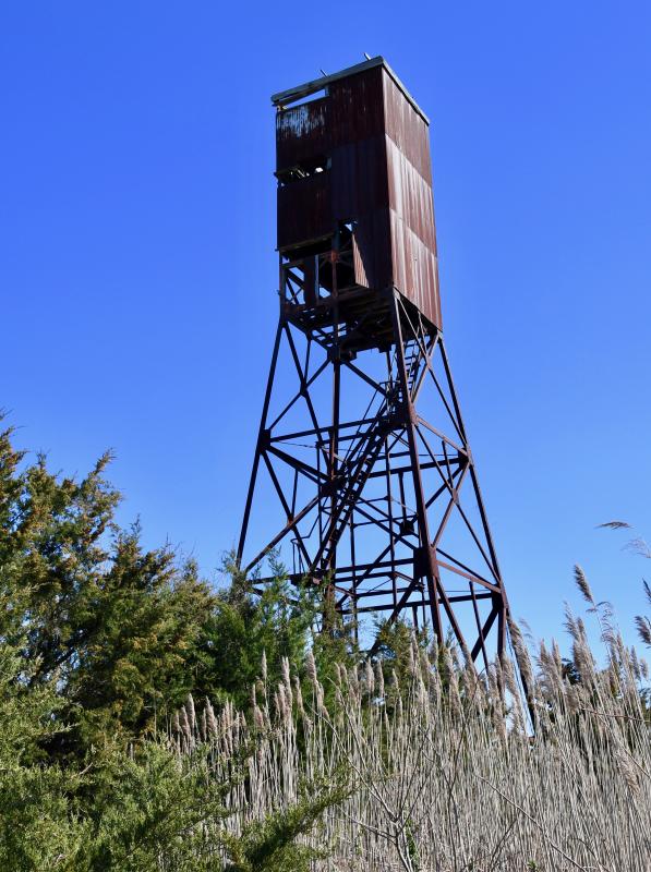 The last World War I and World War II observation tower tied to Fort Salisbury’s coastal defense network can be found at Big Stone Beach on the byway. The fort was located in Slaughter Beach.