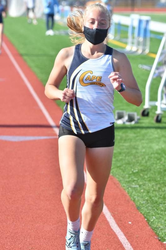 Emma Duffield wins the 1,600-meter run.