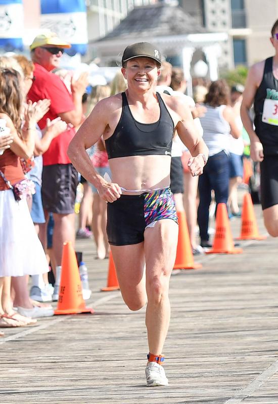 Nine-time winner Mary Beth Ellis finished first again with a time of 31:22.3.
