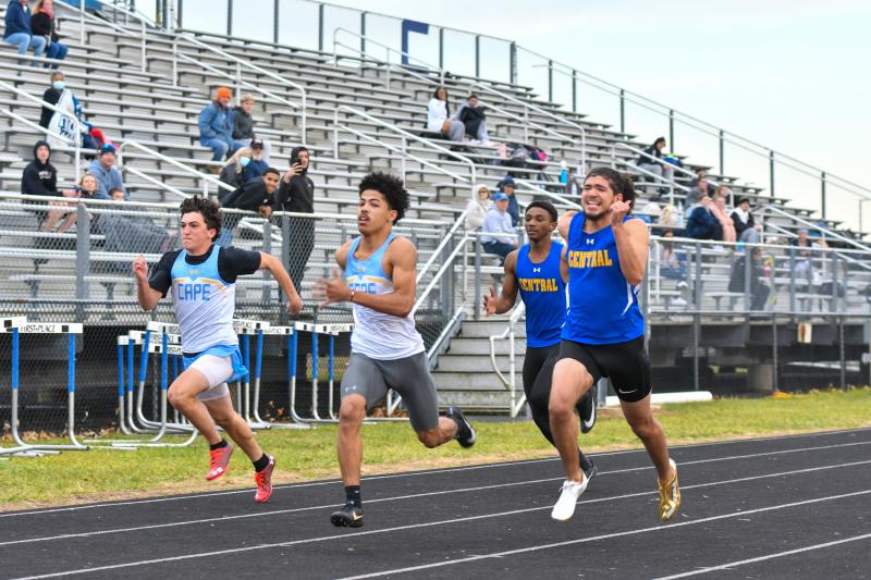 L.T. Messick wins the 55 meters over Thomas Williams. DAVE FREDERICK PHOTOS