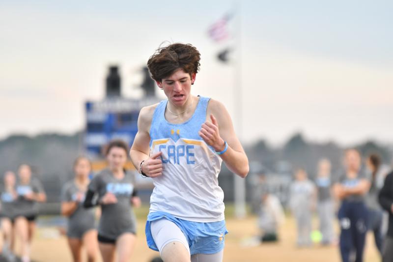 Liam O’Donnell wins the 1,600.