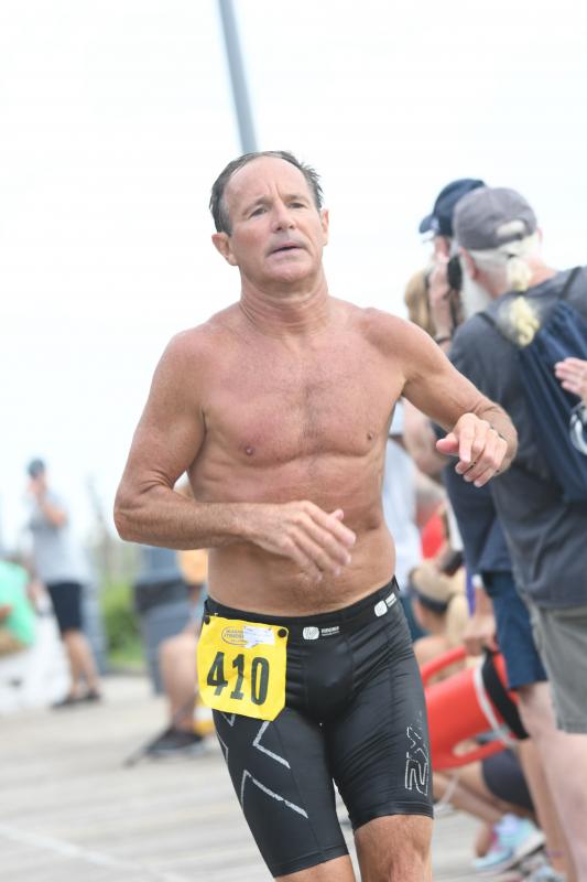 Rick Brokaw eyes the finish line.