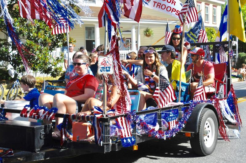 Red, white and blue are the colors of the day to celebrate the Fourth of July the Doo-Dah way.