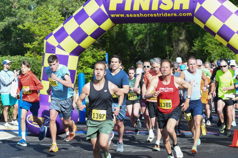 The start of the Oy Vey 5K. DAVE FREDERICK PHOTOS