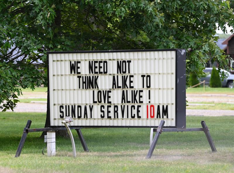 Unitarian Universalists of Southern Delaware sends a message of love.