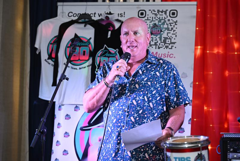 Beebe Medical Foundation President Tom Protack welcomes guests to the annual Beebe Bash.