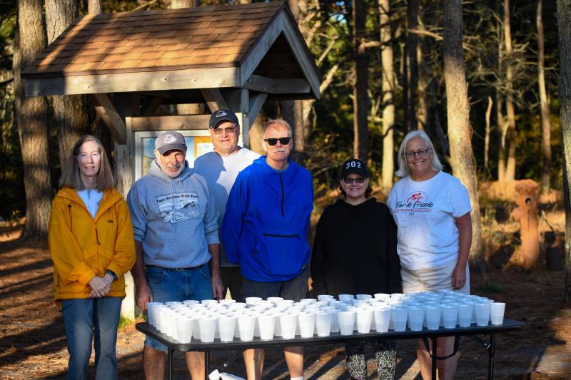 Volunteers are there to aid runners and fallen photographers.
