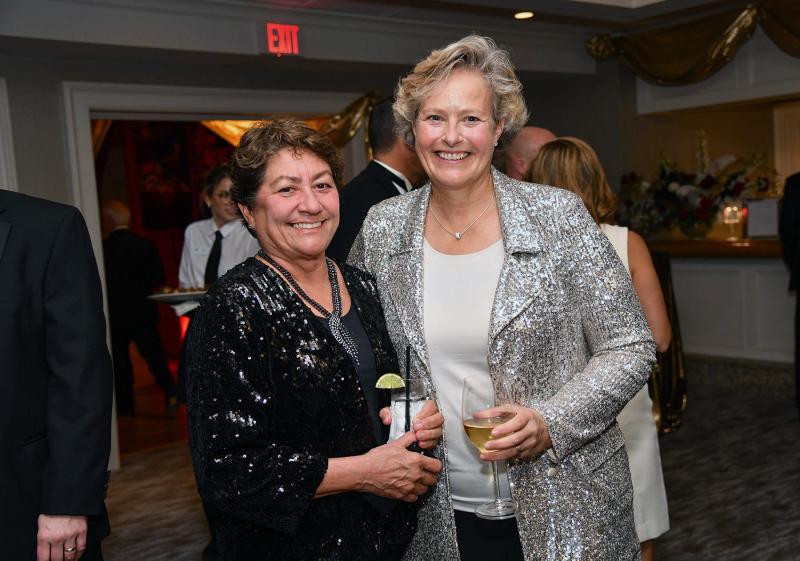 Donna Shifflett, left, and Kay Young, executive director of development, Beebe Medical Foundation, enjoy the cocktail hour.