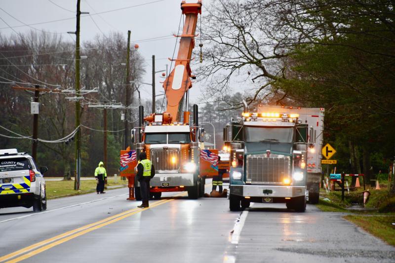 Although it looks like a emergency, it’s actually tow trucks preparing the move a stalled tractor-trailer near Long Neck. RON MACARTHUR PHOTO