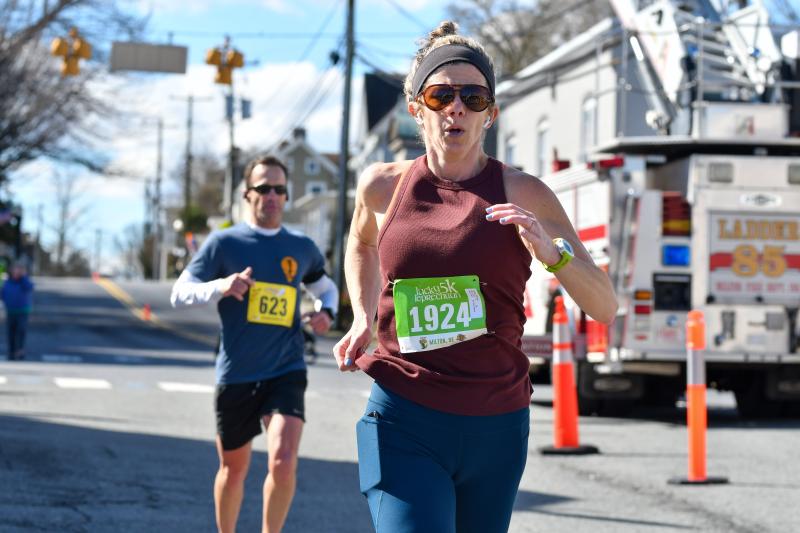 Melissa Wiley wins the women’s race.
