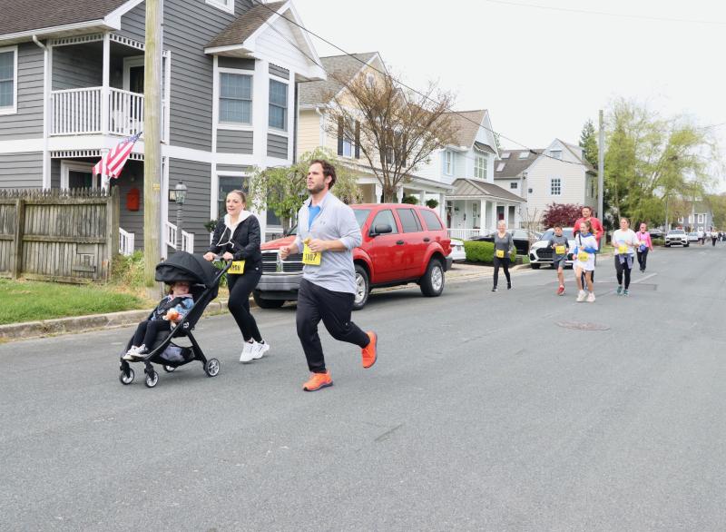 Runners pounding the pavement on Burton Avenue.
