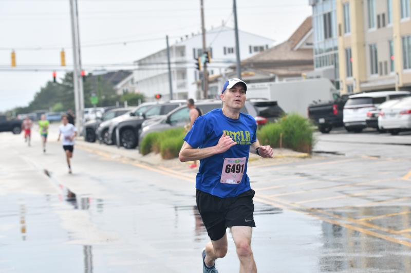 Brian Swift logs a time of 21:26.