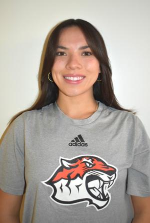 Bella Kwan is a lacrosse midfielder at Occidental College.
