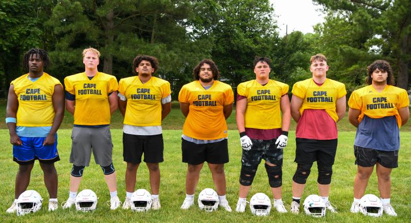Beefalo Brigade - Seven guys (l-r) Trey Batson, Liam Ramsey, GT Curtis, Tyler Cohen-Kreis, DJ Schulze, Bodie Frederick and Sal Sartori total somewhat north of 1,800 pounds. DAVE FREDERICK PHOTOS