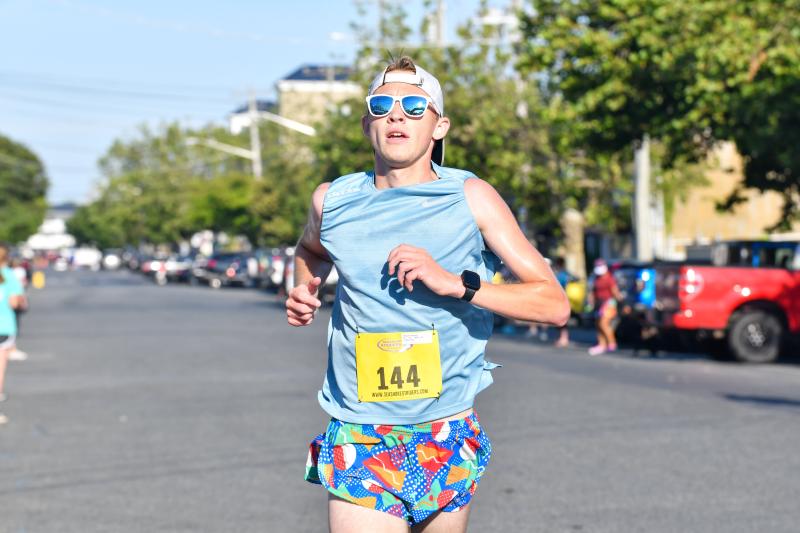 Matt Klapak fell short of a three-win weekend, taking second overall in 16:40.