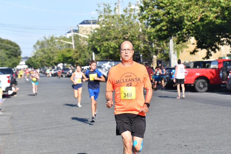 Mike Smith heads home with a time of 25:04.