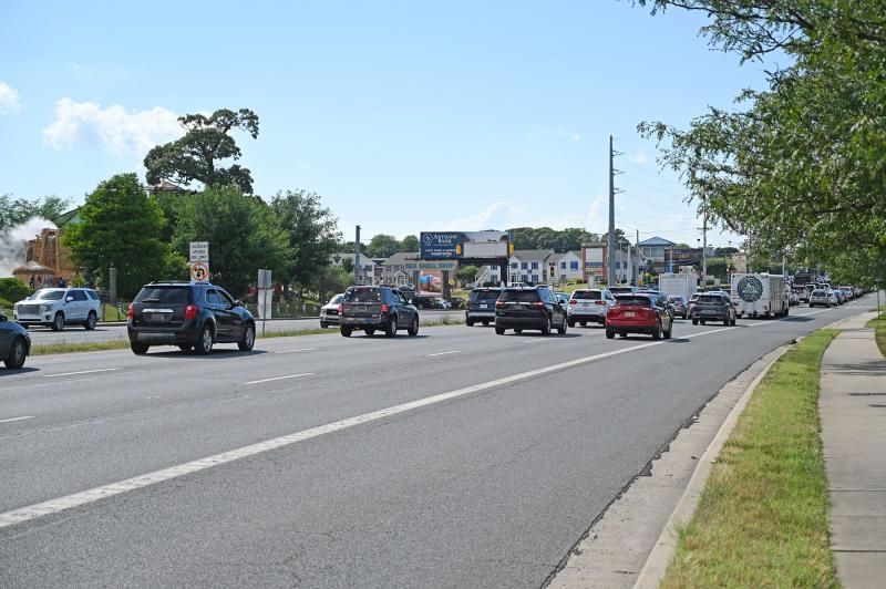 The same stretch of road in 2024. NICK ROTH PHOTO