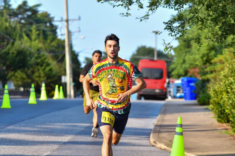 Runner Adam Moumen