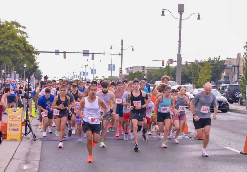Runners step off Aug. 18 in front of Rehoboth Beach Volunteer Fire Co. for the 10th annual Fire Fightin’ 5K. DAVE FREDERICK PHOTOS
