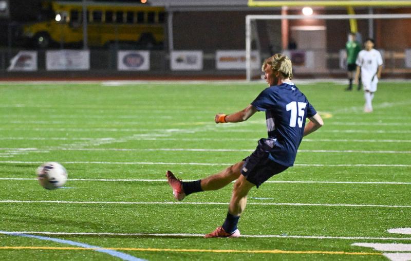 Brady Spiegel shoots and scores the golden goal to give the Vikings a 3-2 victory.