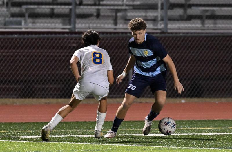 Cape’s Austin Tyndall challenges CR’s Ethan Swearingen.