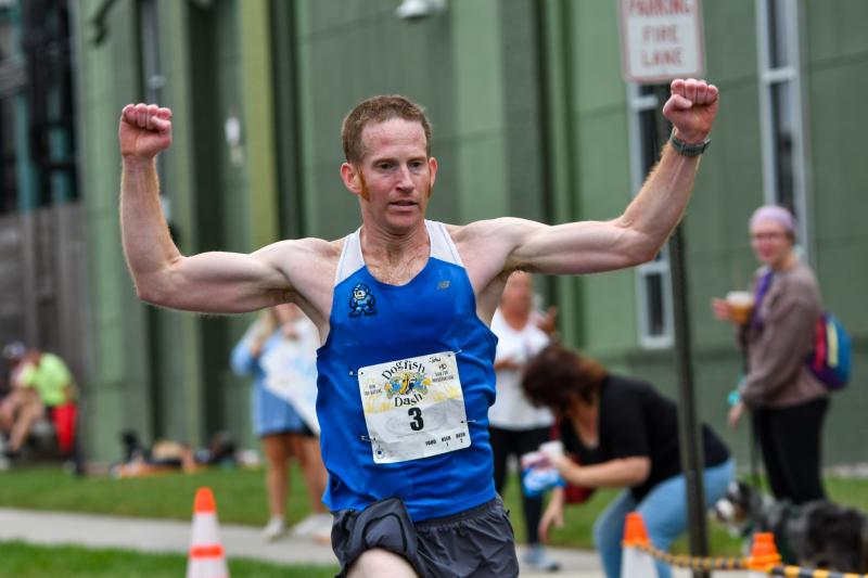 John Martino of Dallas, Pa., celebrates a runner-up finish.