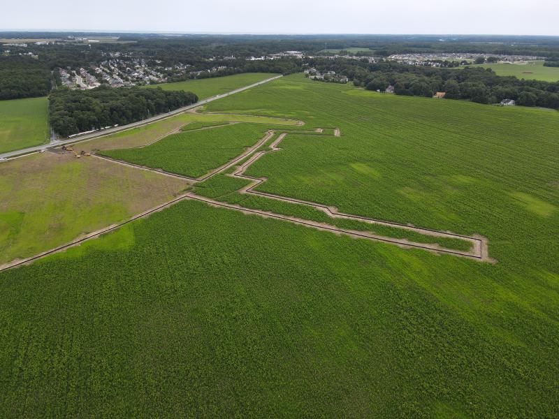Representatives from Convergence Investments, the developer of the Granary at Draper Farm, presented proposals to Milton Town Council and the town’s planning and zoning commission for solar street lights within the development. NICK ROTH PHOTO