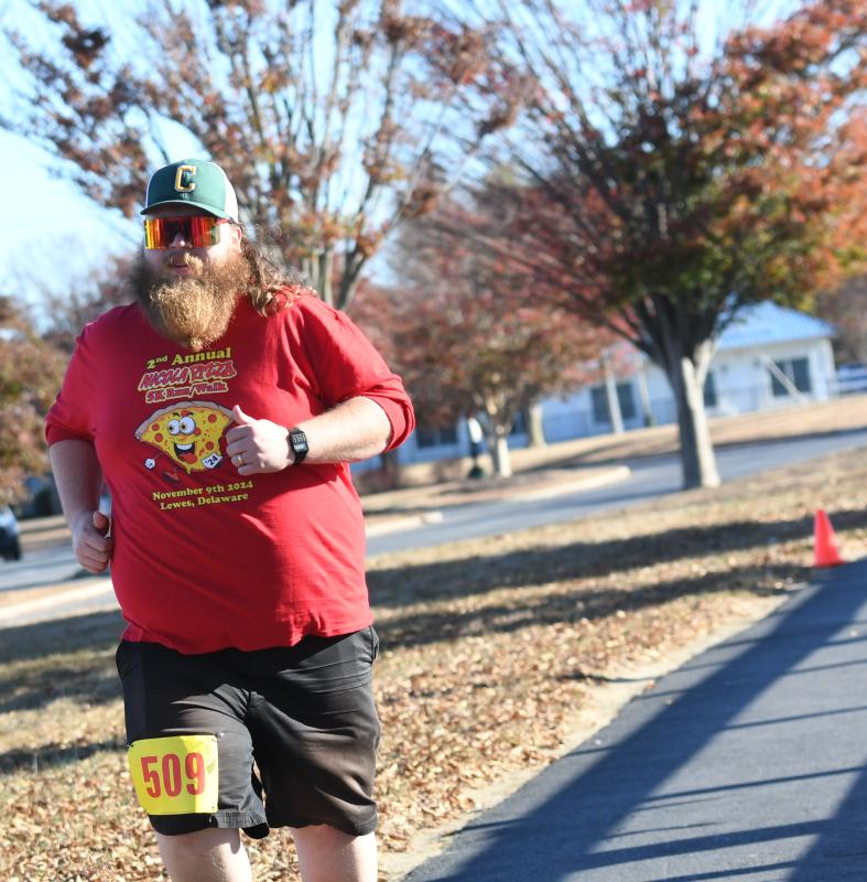 Evan Voicheck, a big rig from Aston, Pa., runs 52:01.