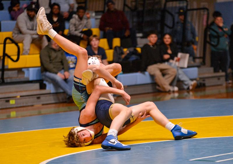 Cale Baker loses a wild match 5-3 to Nicholas Papiro of DMA.