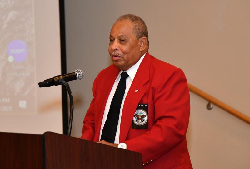 Larry Freelow of the East Coast Chapter of the Tuskegee Airmen addresses the crowd.