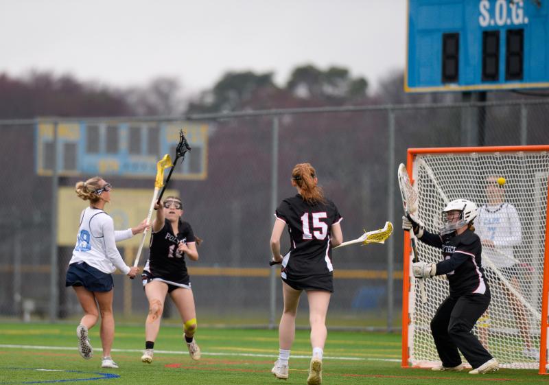 Haley Gamuciello scores on the run. DAVE FREDERICK PHOTOS