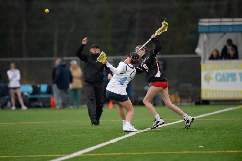 Avary Miller takes the draw.