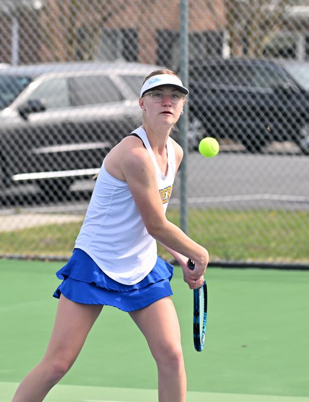 The Riders’ Noelle Snyder wins at third singles.