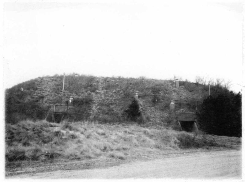 Although this photograph is from the World War II era, Battery Hunter (today’s Hawk Watch) was also used during the Cold War by the Mobile Inshore Undersea Warfare Unit, a group responsible for spying on Soviet submarines.
