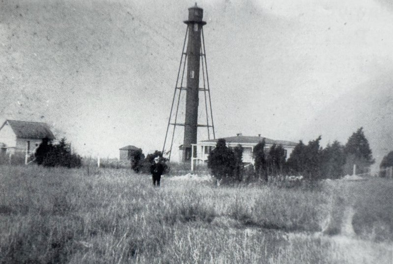 The Green Hill Light as it appeared between 1910 and 1918. SOURCE: COLLECTION OF JAMES CREGGER