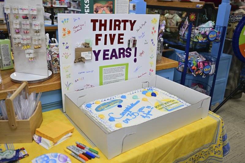 Thirty-five years, has it really been that long? According to this cake, it has.