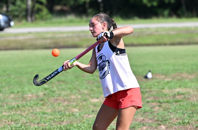Blake Dyer controls the ball during a ball-handling drill.