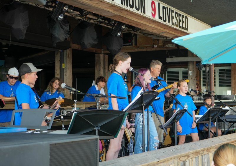 Kids in Mr. Hetfield’s Rock and Roll Summer Camp perform at the Rusty Rudder in Dewey Beach on July 24. Shown are (l-r) Joseph Bradshaw, Ava Kaskey, Lorilyn Marsch, Walt Hetfield, Hazel Marshall and Olivia Sun. ELLEN MCINTYRE PHOTOS