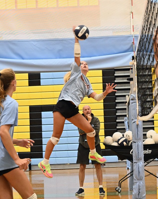 Cape senior Rylee Ockels slams a kill.