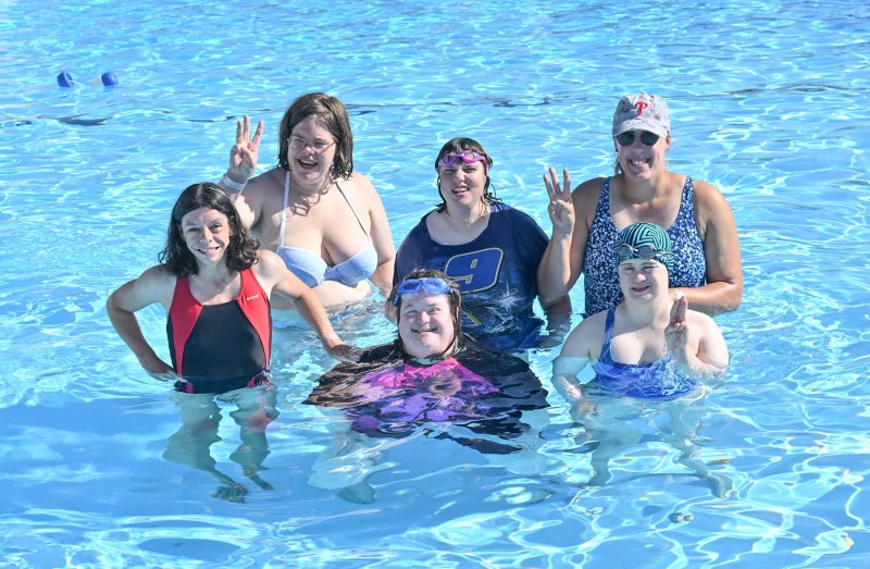 Pool time is always a great time for cabin three. Shown are (back row l-r) Marissa Hammond, Maura Ganc, Ashley Ohmott and (front row l-r) Kirsten Hanifee, Laura Lemon and Lynn Dolphin.