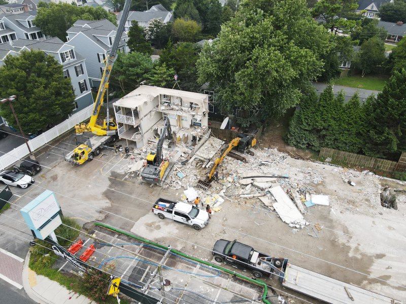 This is all that’s left of The Dunes Hotel Aug. 6. Evergreen Companies is planning to build seven condos on the property in the future. NICK ROTH PHOTOS