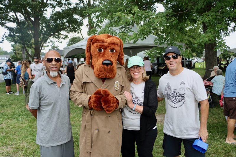 McGruff the Crime Dog is a popular visitor to Night Out. He is seen here with Weldon Hayward, Lewes Mayor Amy Marasco and Deputy Mayor Khalil Saliba.