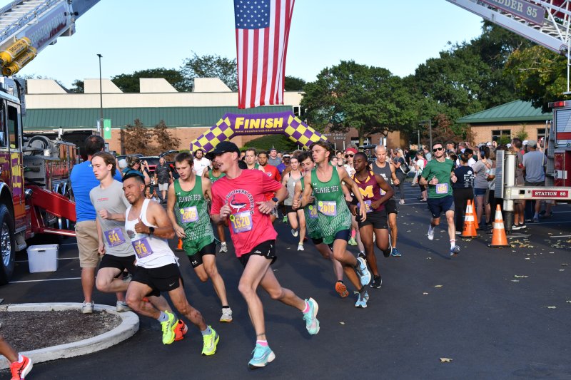 The start of the Run, White & Blue 5K. DAVE FREDERICK PHOTOS