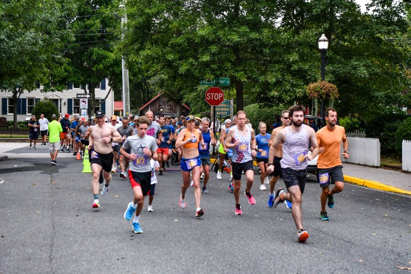 The start of the Cannonball 5K in Lewes.